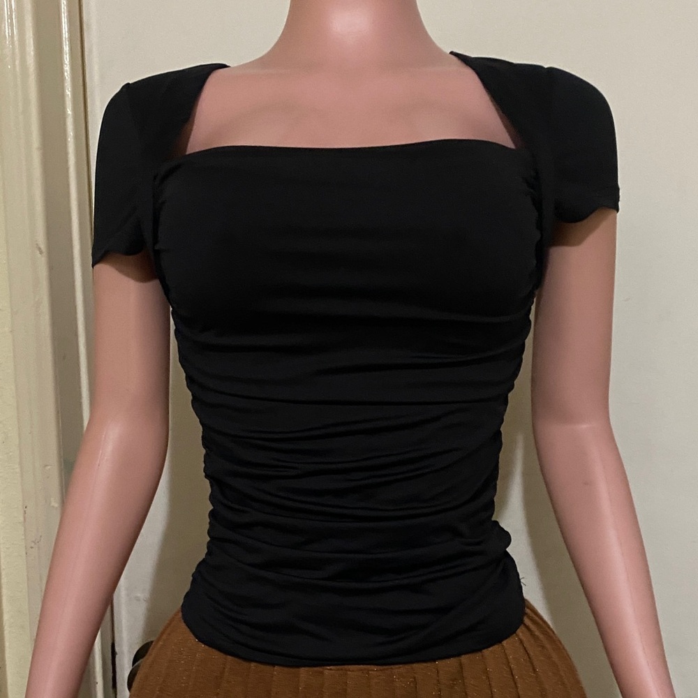 Chic Black Women's Crop Top